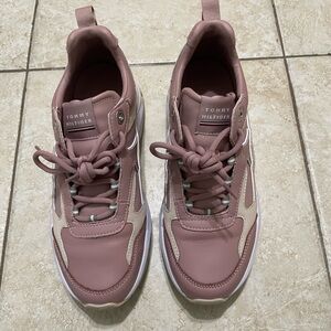 Tommy Hilfiger sneakers